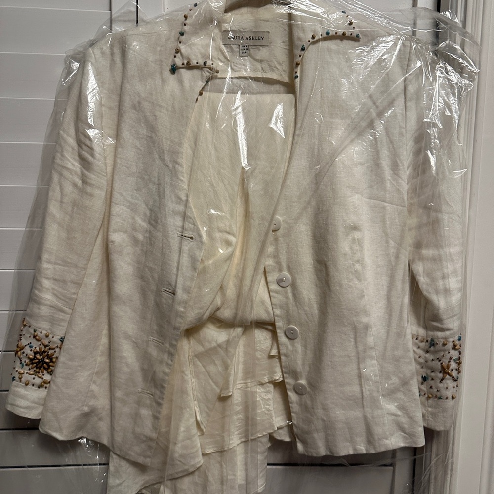 Ashley By 26 International Women's White Embroidered Blazer